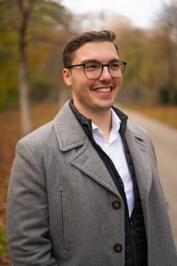 Maximilian Leodolter Author Avatar Image